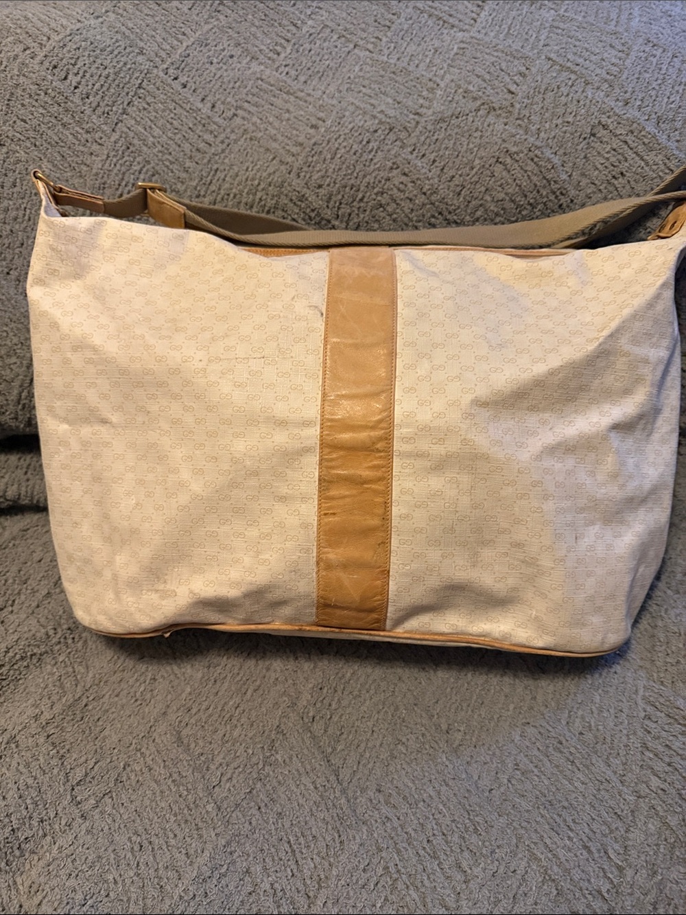 Gucci AUTHENTIC Vintage Micro GG Cream Monogram Duffle Bag. Please see all pics - Picture 3 of 15